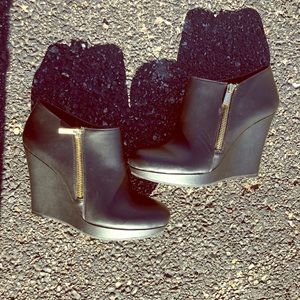 Jessica Simpson booties